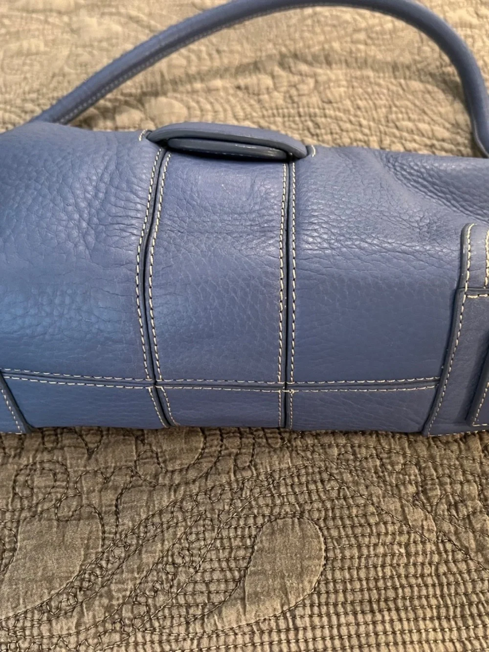 Ann Taylor Periwinkle Light Blue Pebbled Leather Magnetic Clasp Handle Clutch